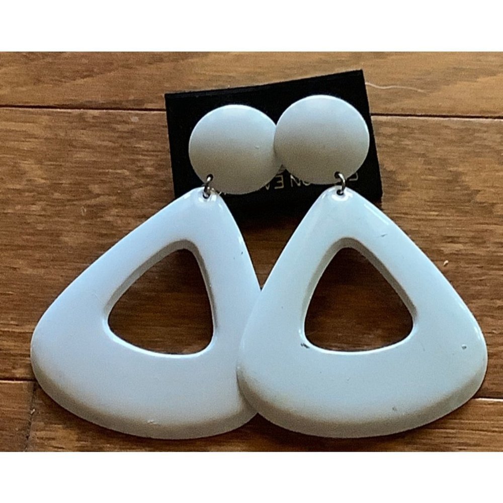 White Metal Triangle Earrings